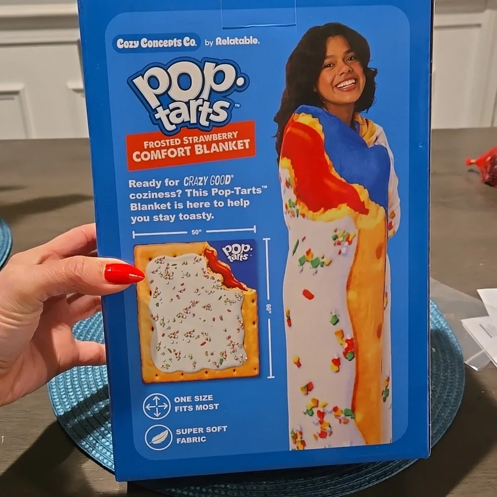 NWT Pop-Tarts Frosted Strawberry Comfort Blanket - Picture 3 of 4